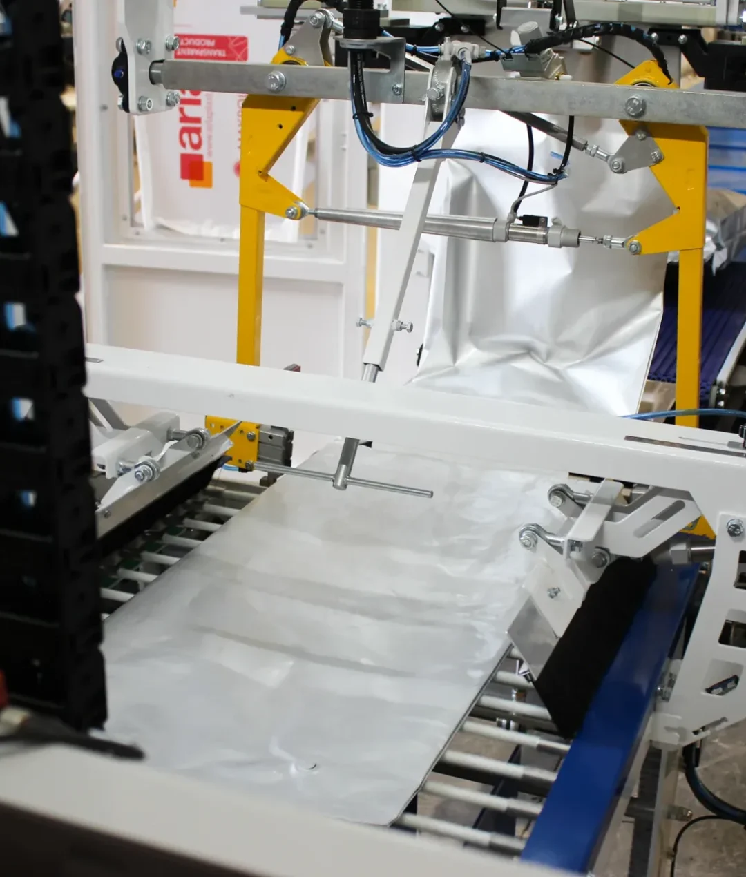 ensacadora-automatica-higienica-ILERSAC-HC-18